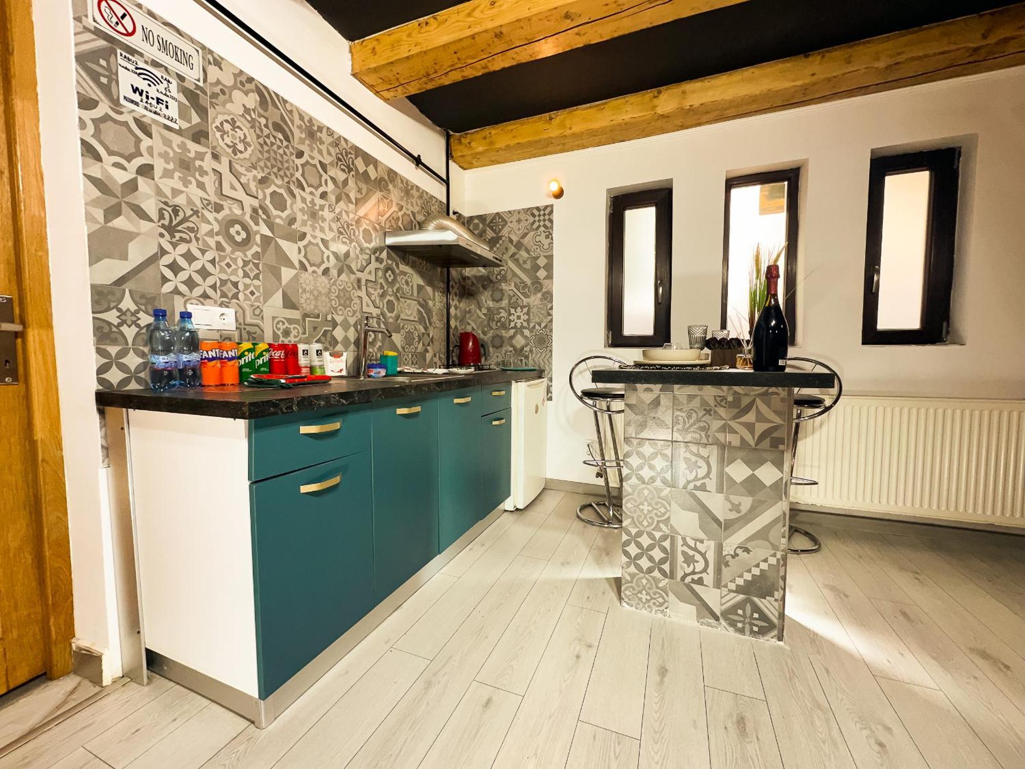 Venus Central Lux Studio Craiova Extérieur photo